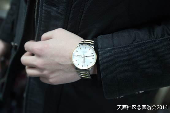 华为手机哪款是玫瑰金
:美度玫瑰金款<strongalt=