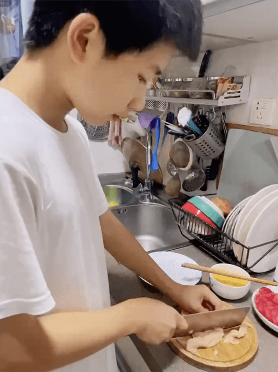 阳光校餐苹果版
:食为天 安为先 品为重｜官媒探访天立教育旗舰校食堂“天花板”-第10张图片-太平洋在线下载