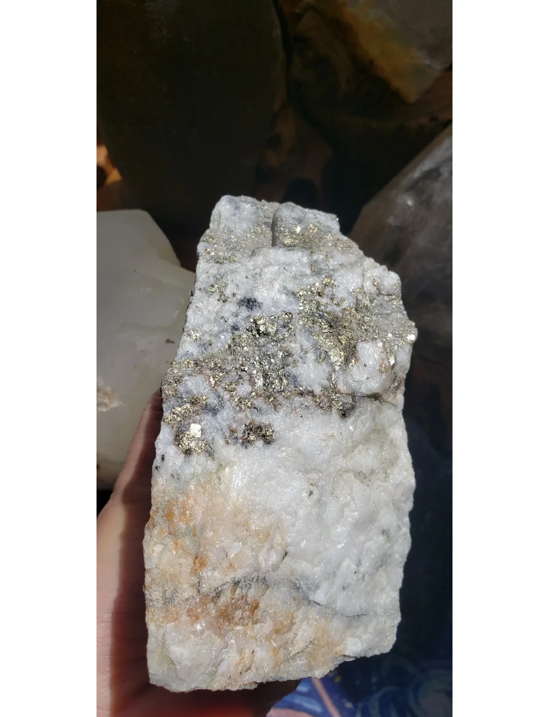 热血传奇手机版黄金矿石(热血传奇矿石卖给哪个npc换金币)-第4张图片-QuickQ官网